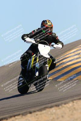 media/Feb-12-2022-SoCal Trackdays (Sat) [[3b21b94a56]]/Turn 12 (140pm)/